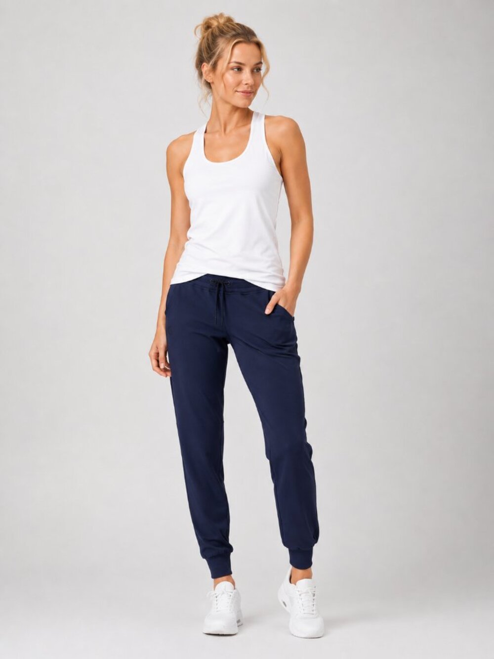 NWT Endeavor Train Mid-Rise Jogger Navy XS Cooling Performance Workout